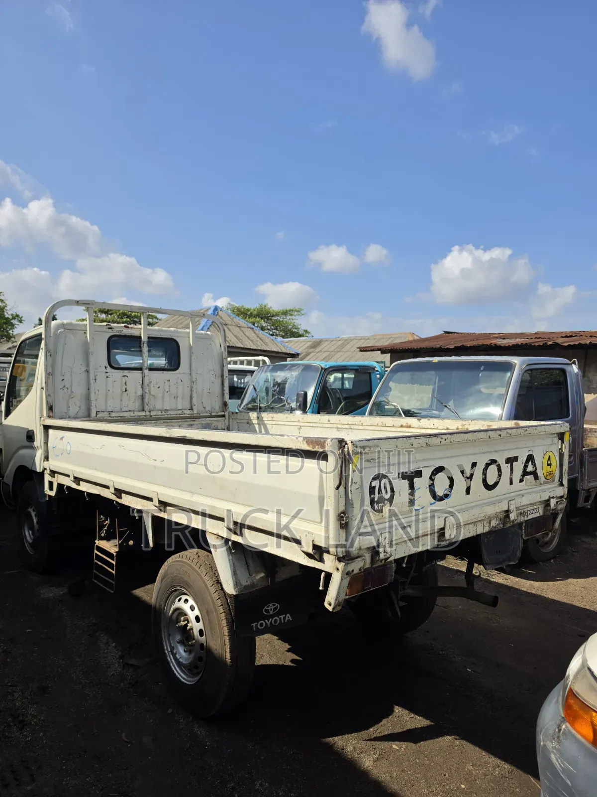 Toyota Dyna 150 New Model 08