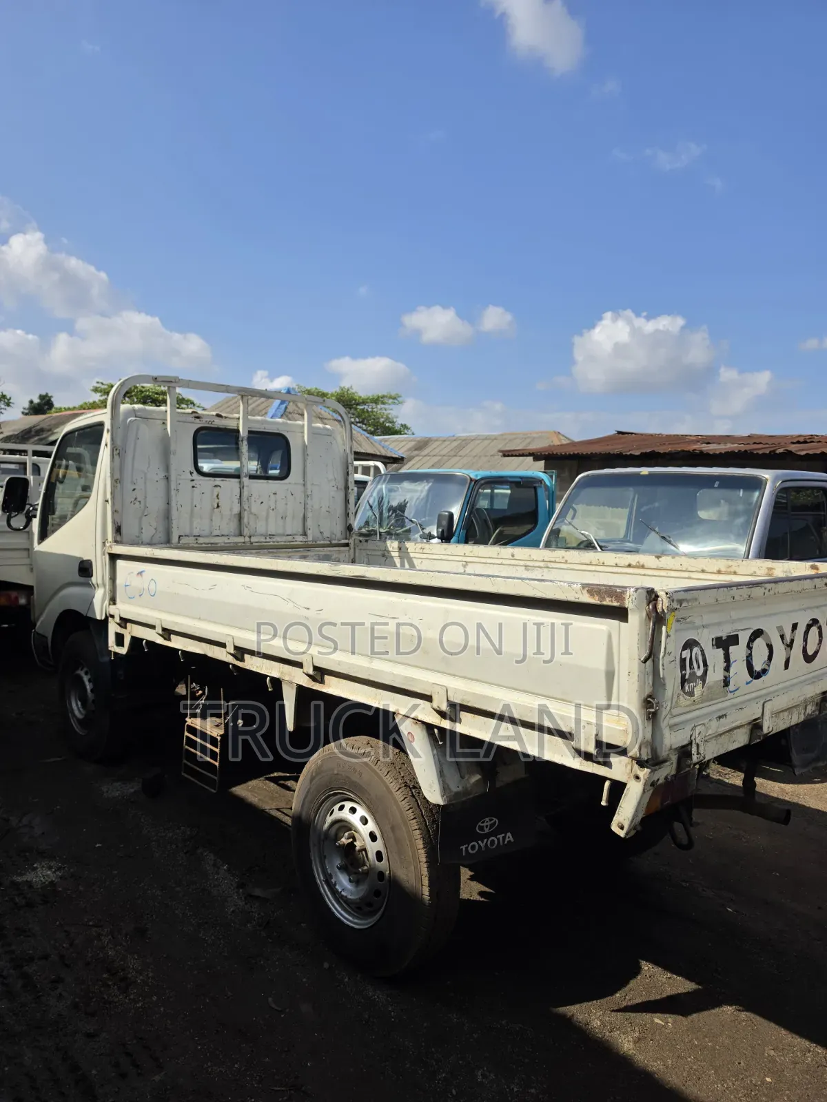 Toyota Dyna 150 New Model 08