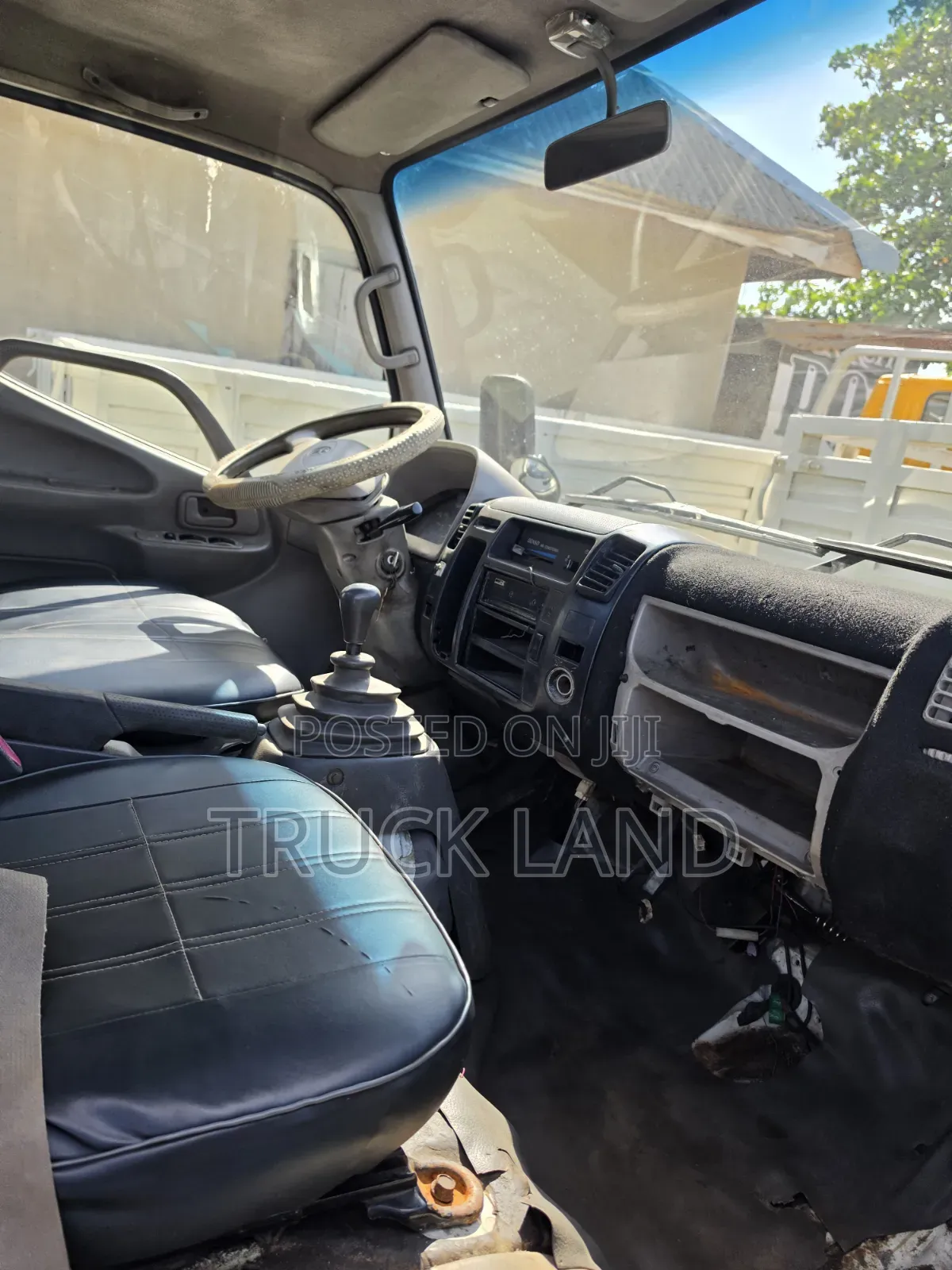 Toyota Dyna 150 New Model 08
