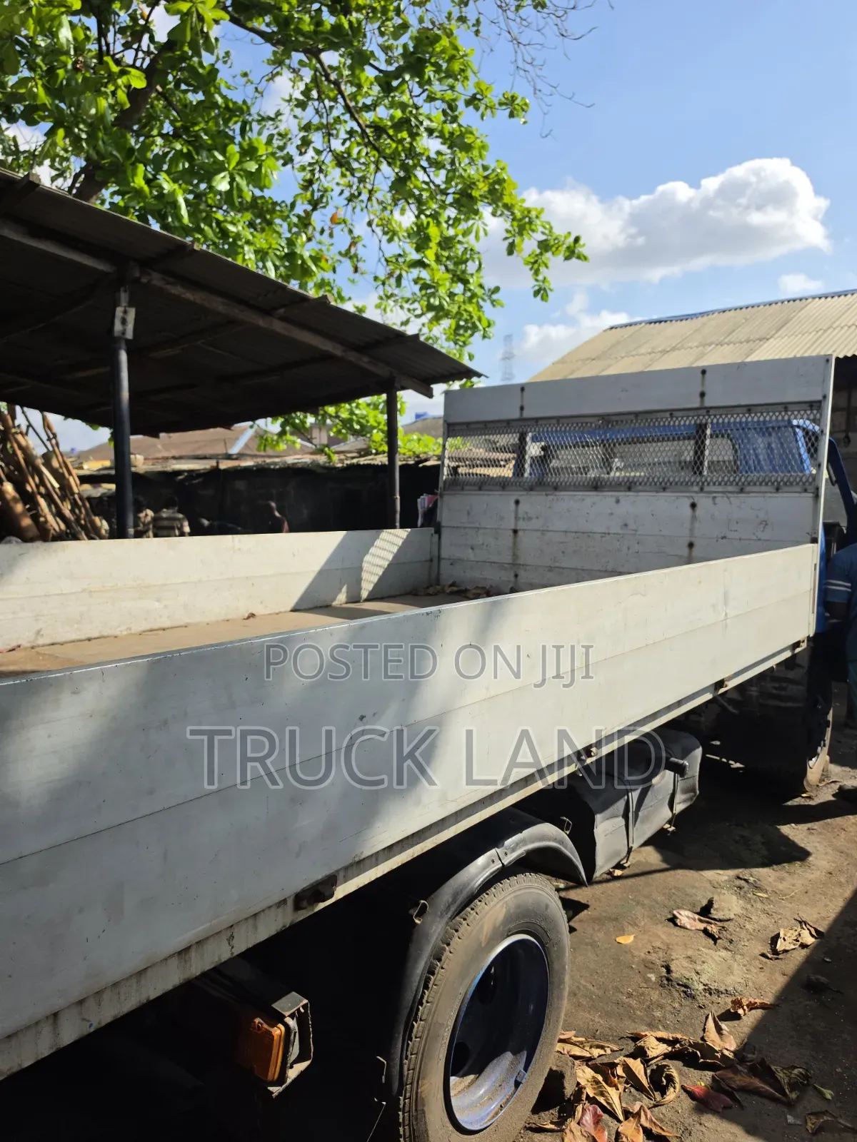 Toyota Dyna 300 [ Direct Belgium ] Tipper