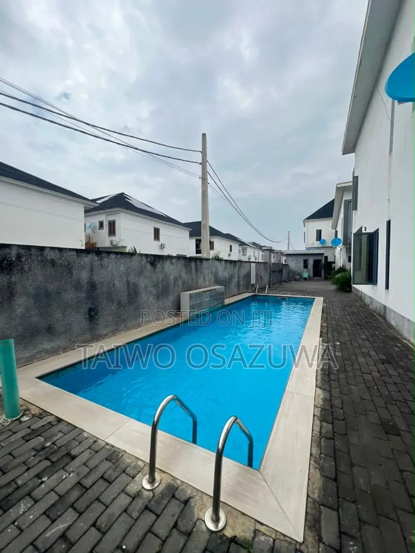 4bdrm Duplex in Orchid Road, Lekki Expressway for rent