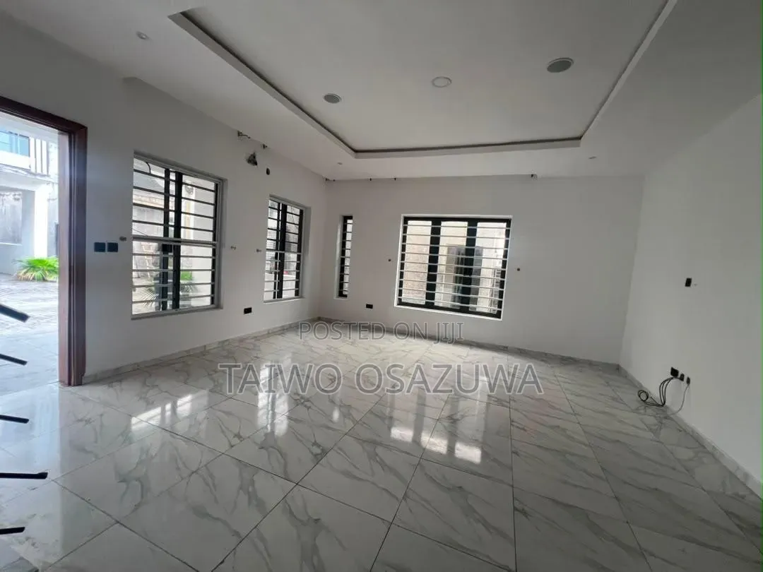 4bdrm Duplex in Orchid Road, Lekki Expressway for rent