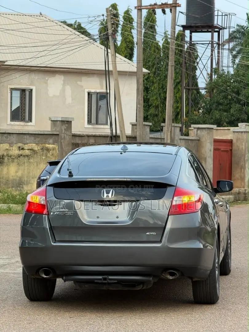 Honda Crosstour 2010 Gray