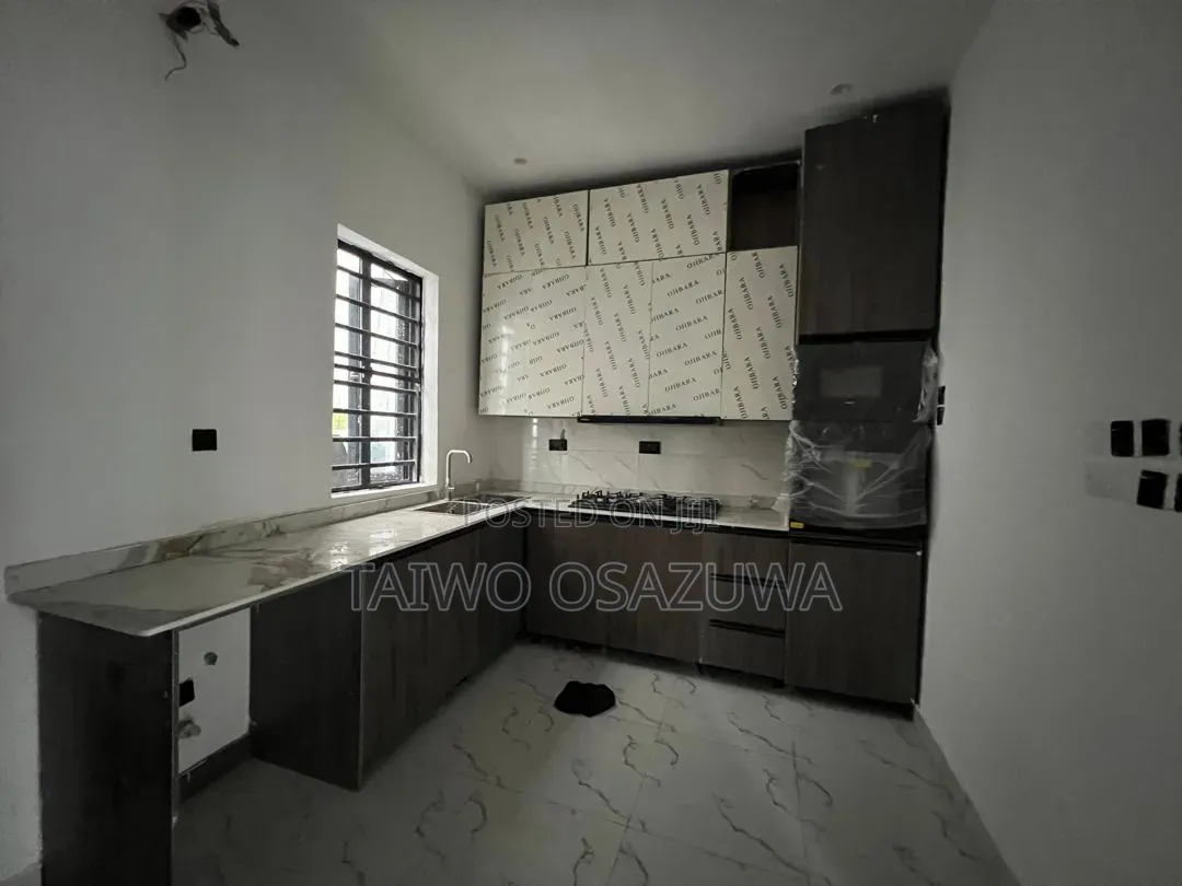 4bdrm Duplex in Ikate for sale