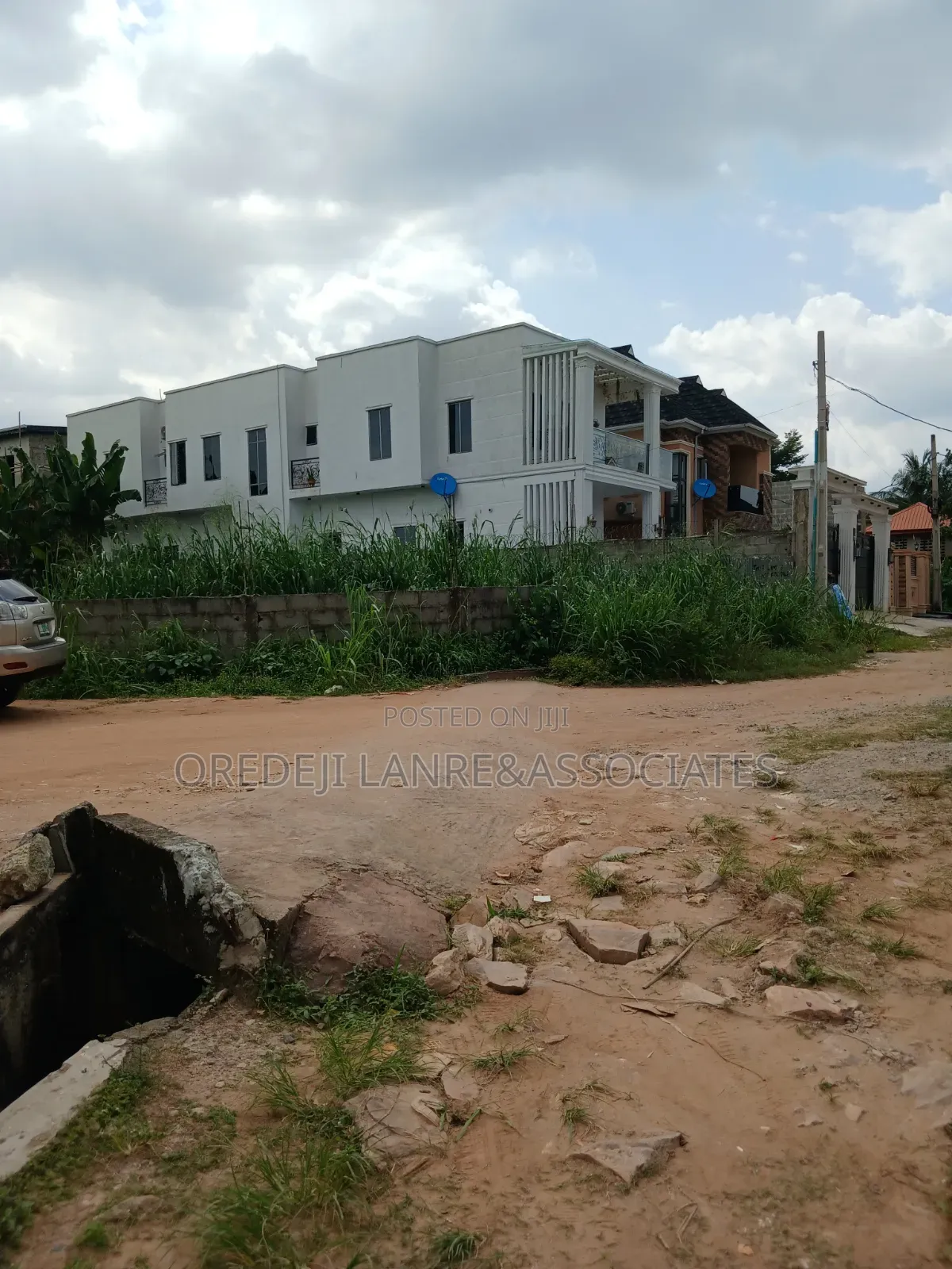 Unusual 450sqm Inside the Prestigious Kayfarm Estate Ogba. N54mill