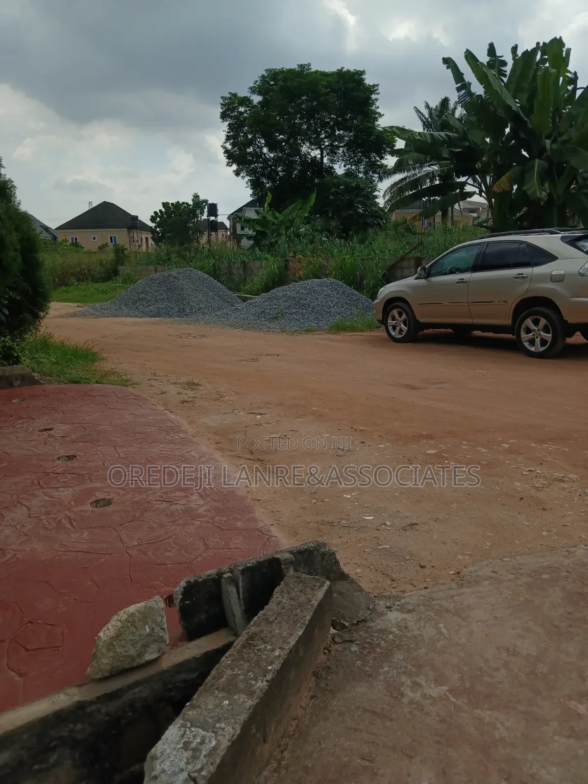 Unusual 450sqm Inside the Prestigious Kayfarm Estate Ogba. N54mill
