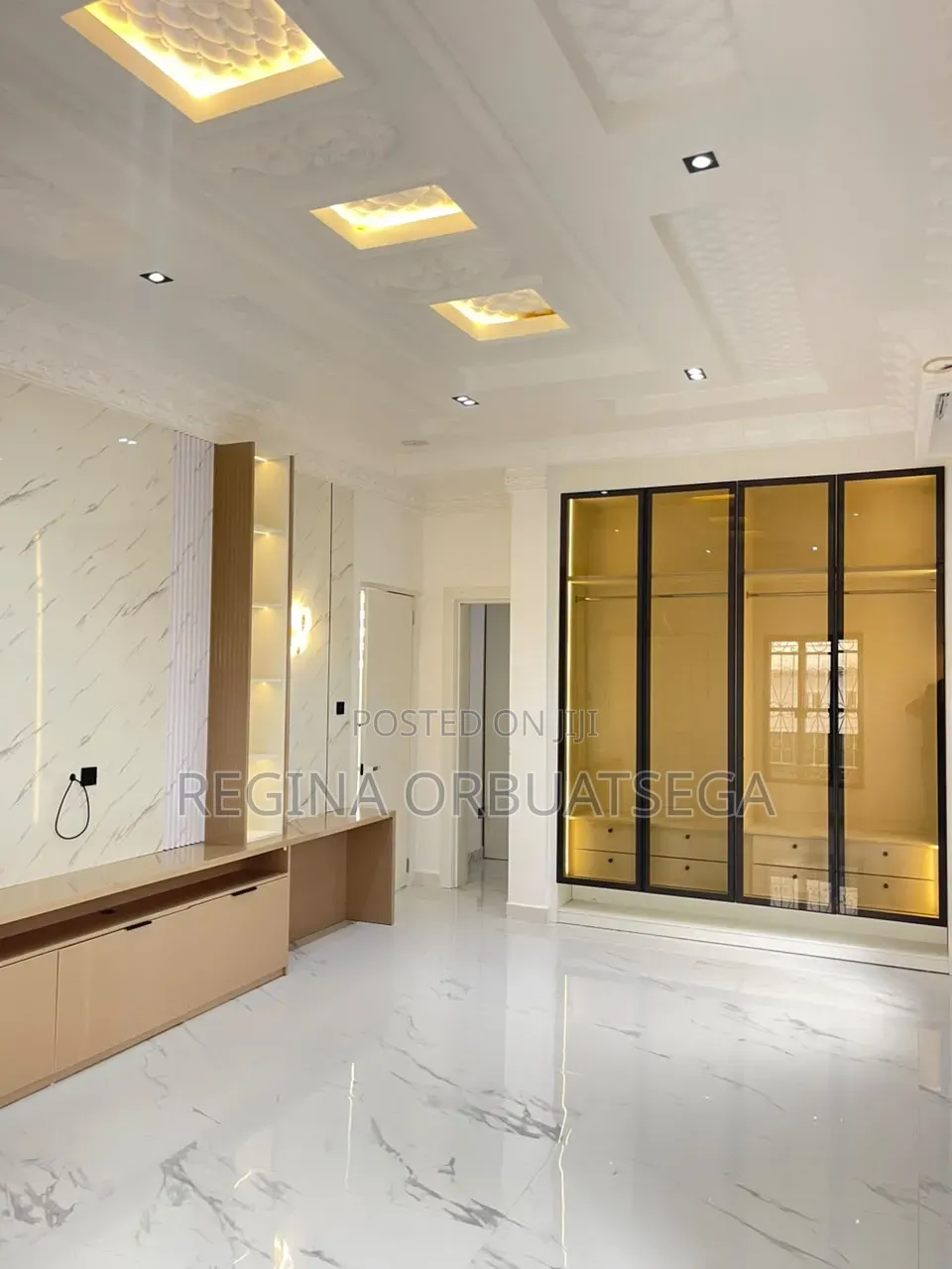 5bdrm Duplex in Jos for sale