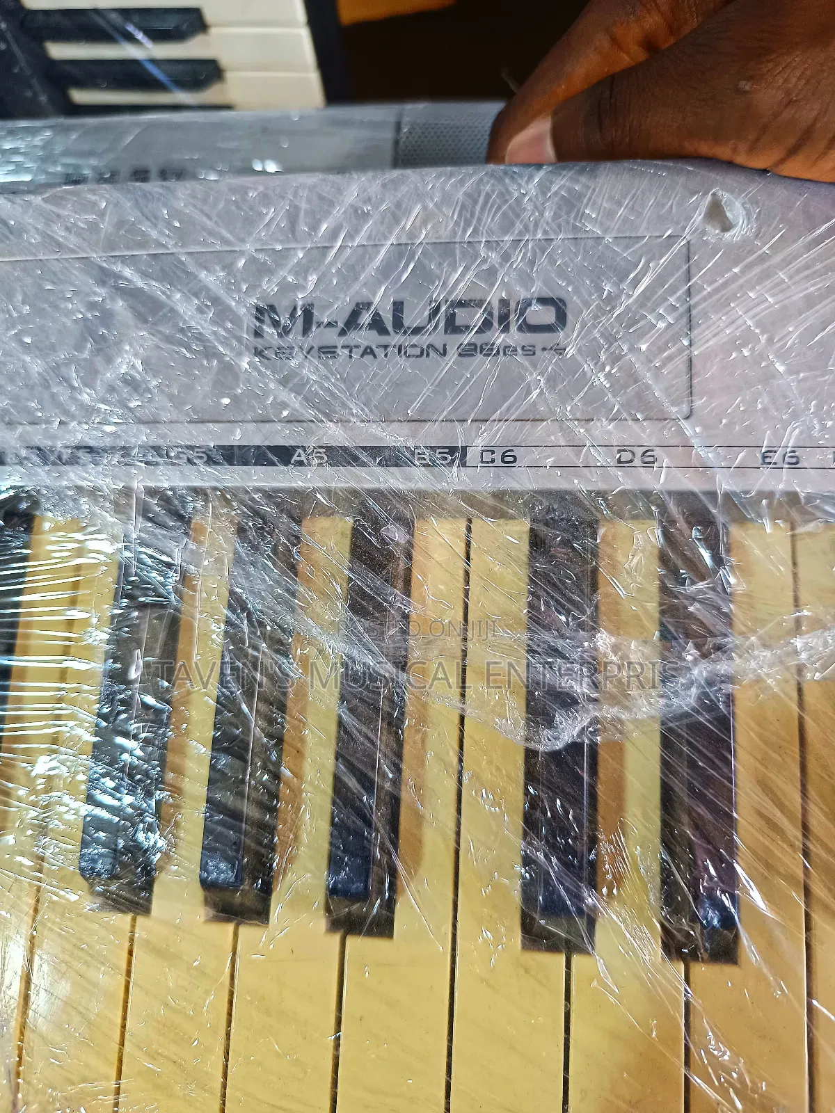M-Audio Keystation 88ES USB MIDI Controller Keyboard