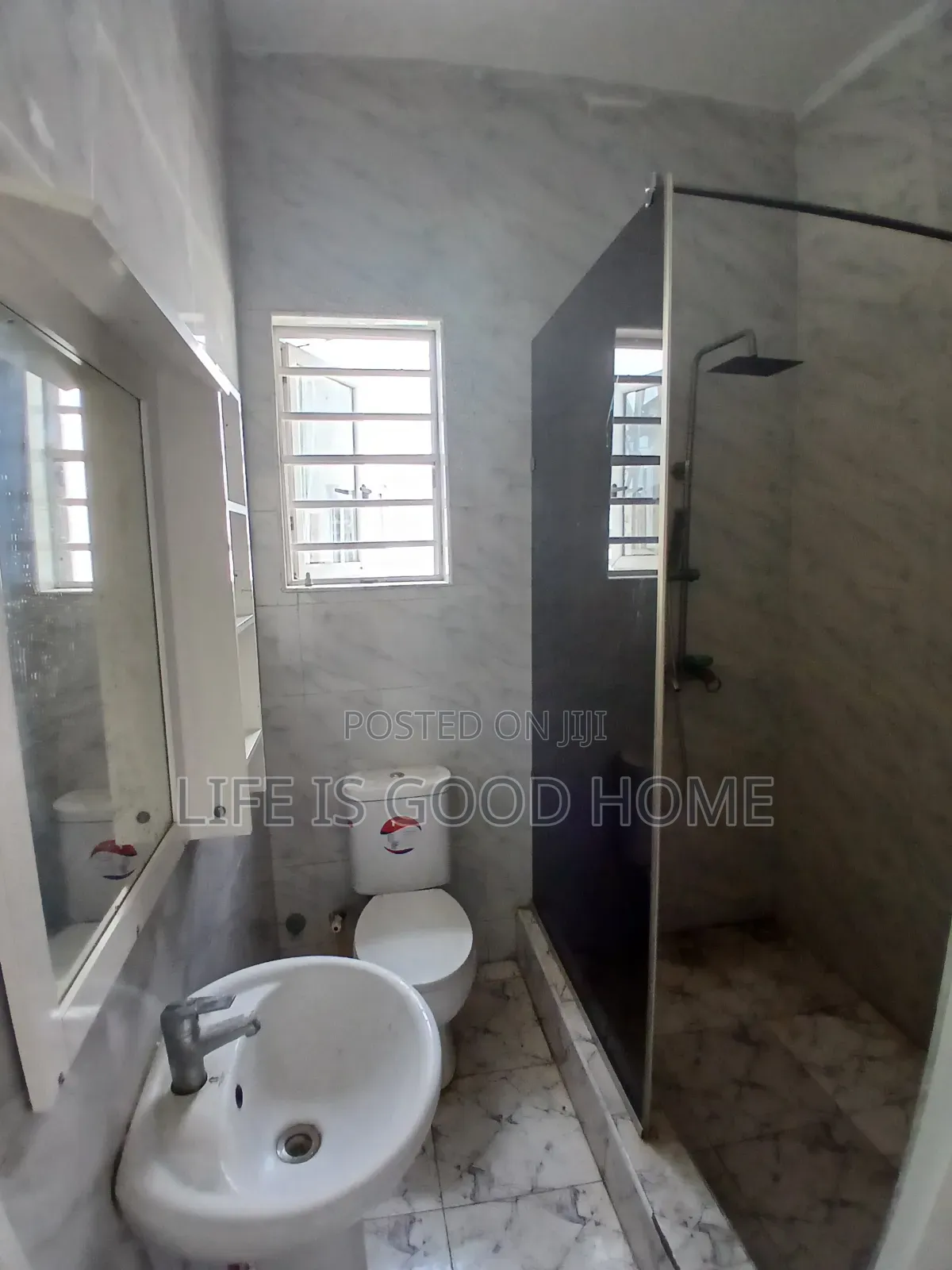 1bdrm Room & Parlour in Oral Estate, Chevron for rent