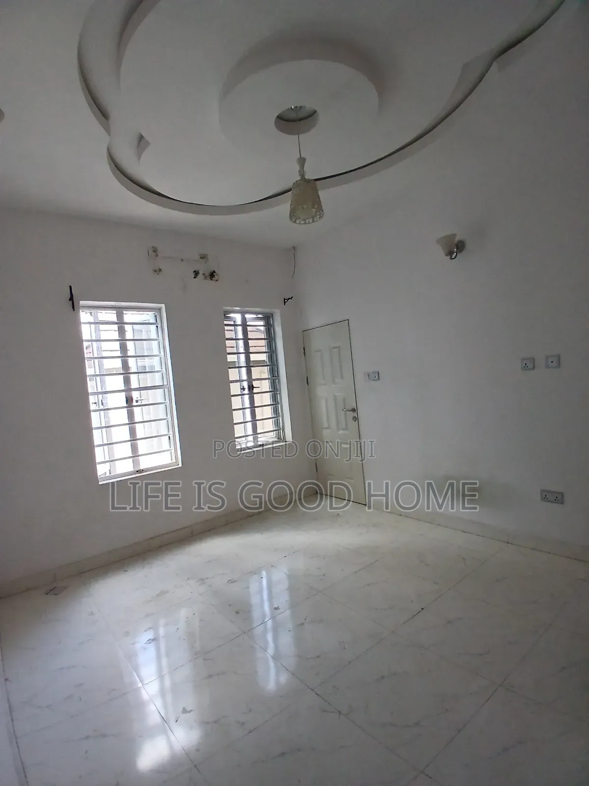 1bdrm Room & Parlour in Oral Estate, Chevron for rent