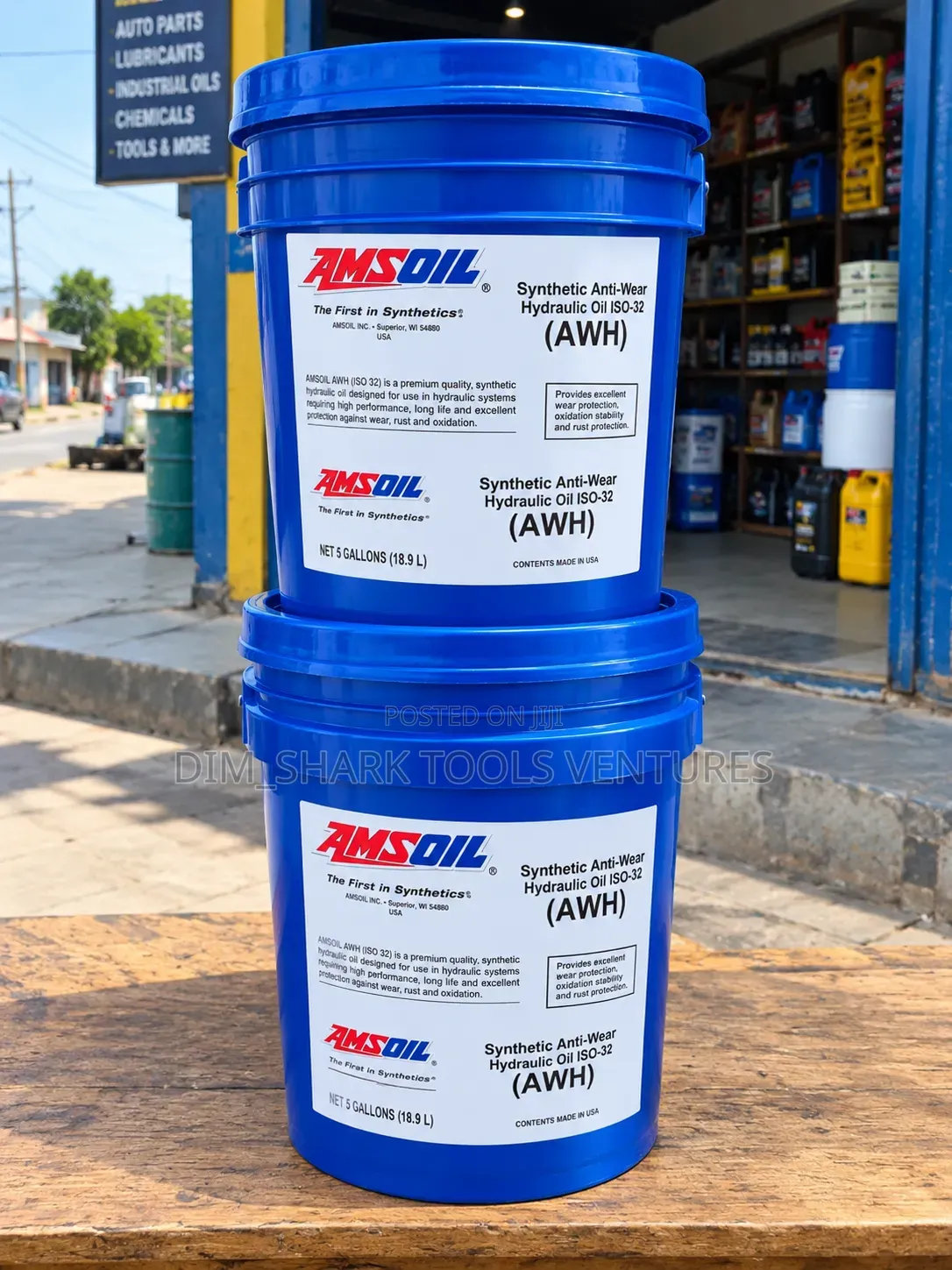 (18.9 L) Pails of AMSOIL Synthetic Anti-Wear Hydraulic Oil ISO-32(AWH)