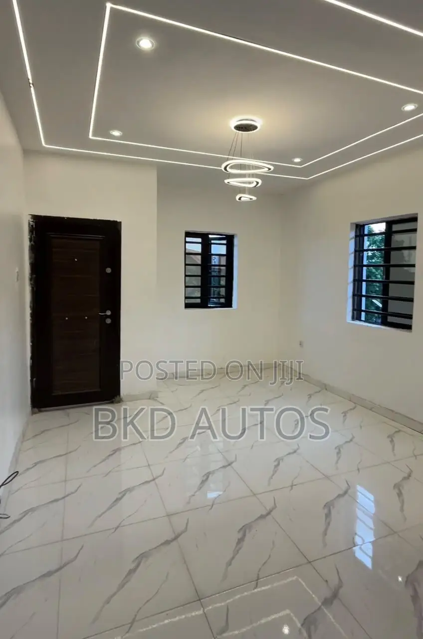 2bdrm Apartment in Hilltop Estate, Abesan for rent