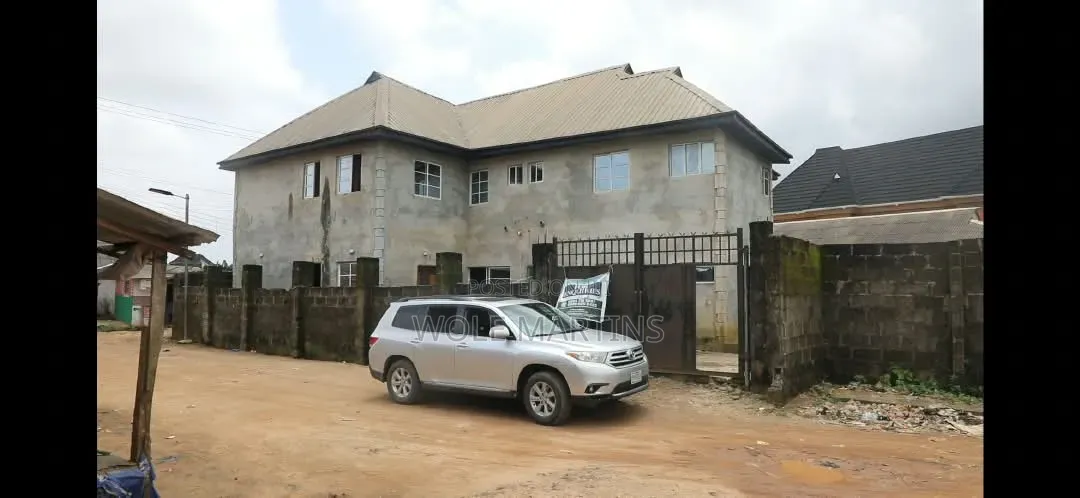 14bdrm House in Poka , Epe, Palace for sale