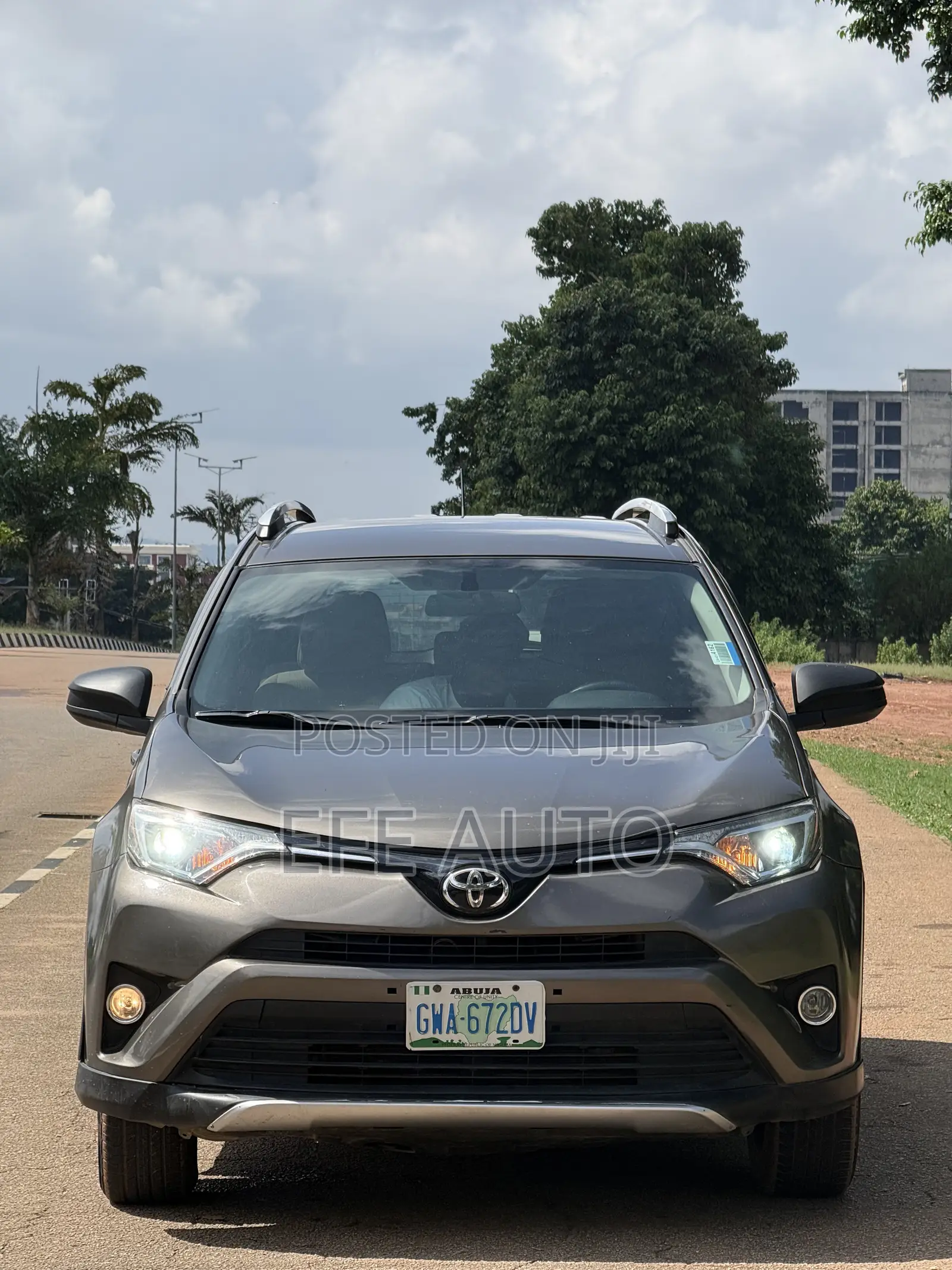 Toyota RAV4 LE AWD (2.5L 4cyl 6A) 2016