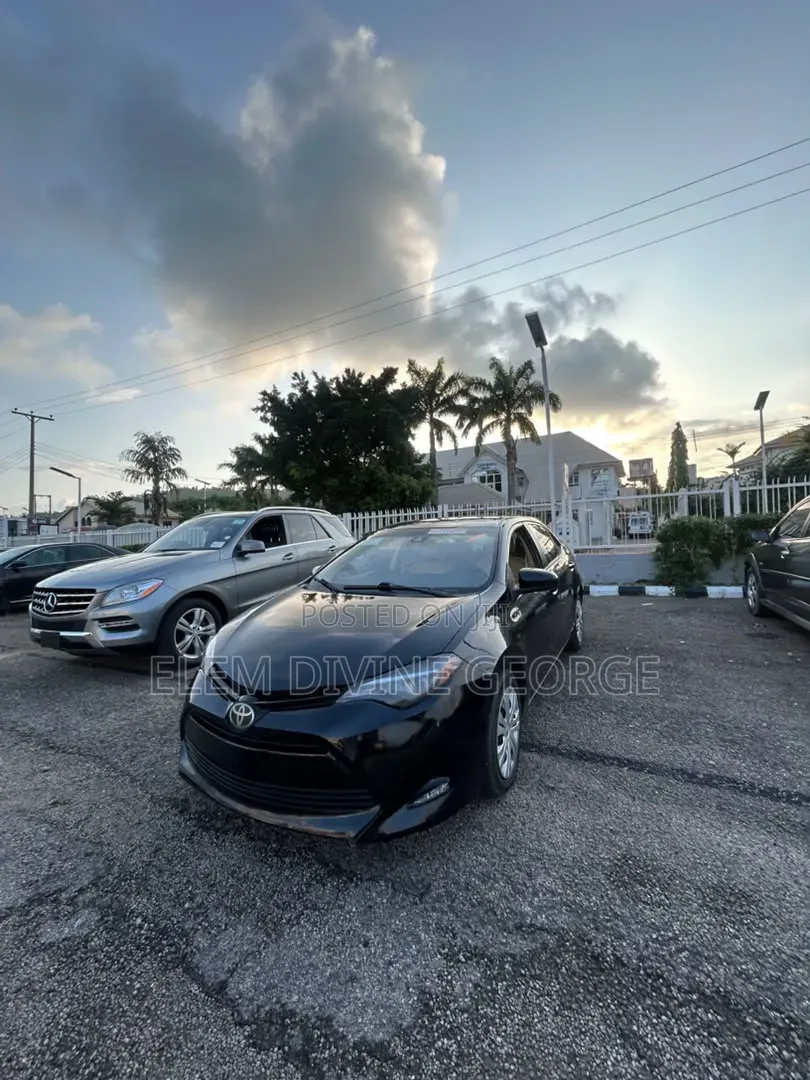 Toyota Corolla 2017 Black