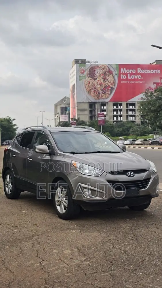 Hyundai Tucson GLS AWD 2013 Brown