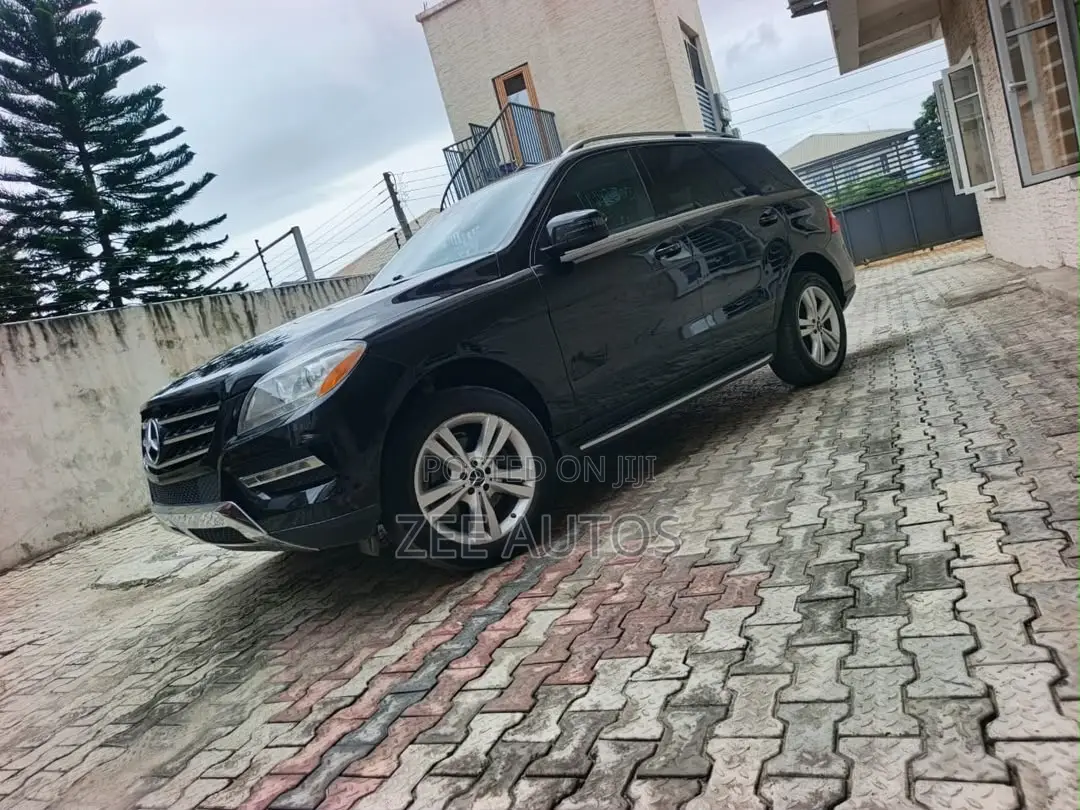 Mercedes-Benz M Class ML350 4dr SUV (3.5L 6cyl 7A) 2014 Black
