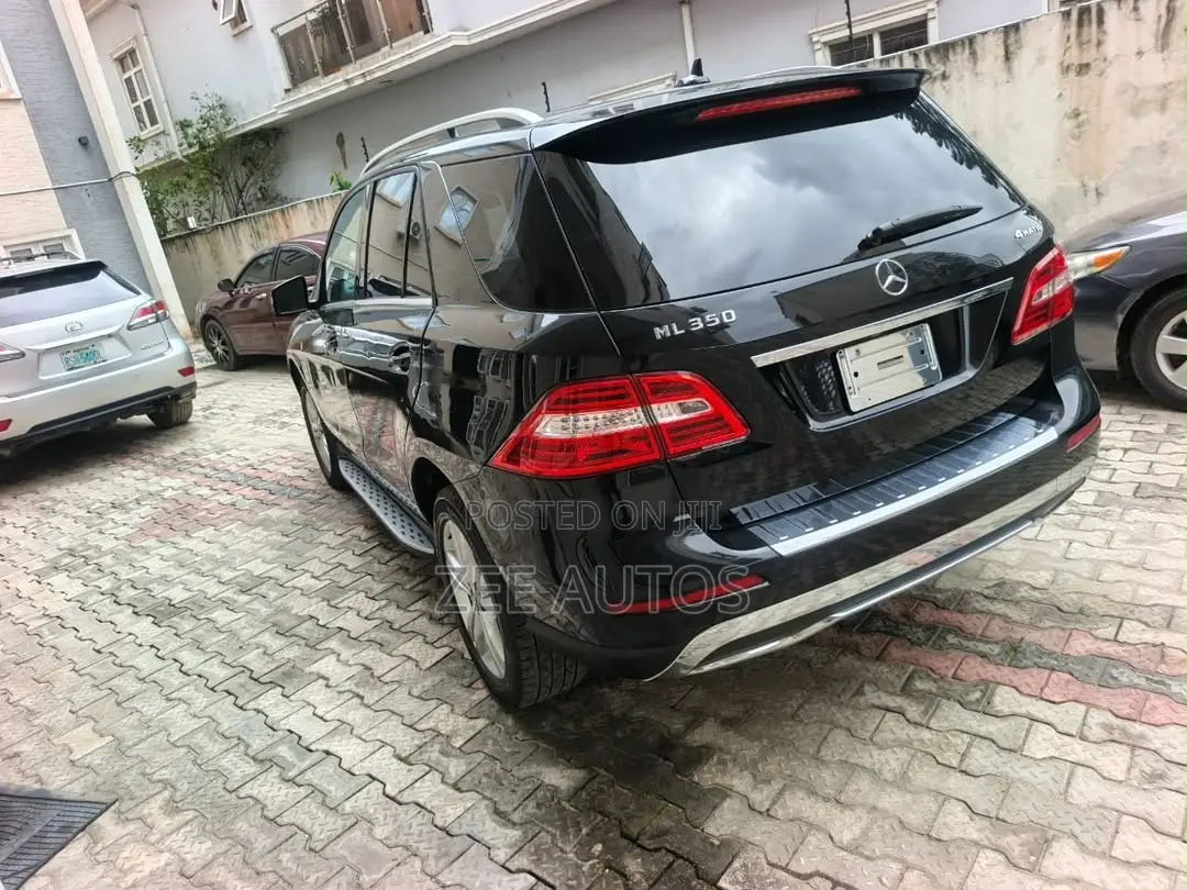 Mercedes-Benz M Class ML350 4dr SUV (3.5L 6cyl 7A) 2014 Black