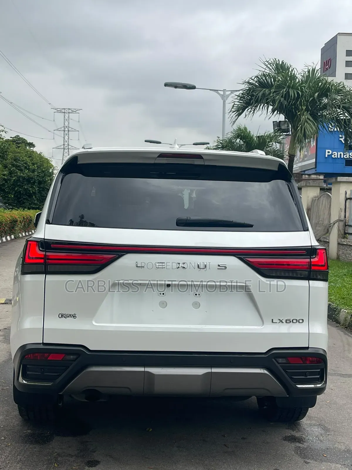 Lexus LX 2023 White