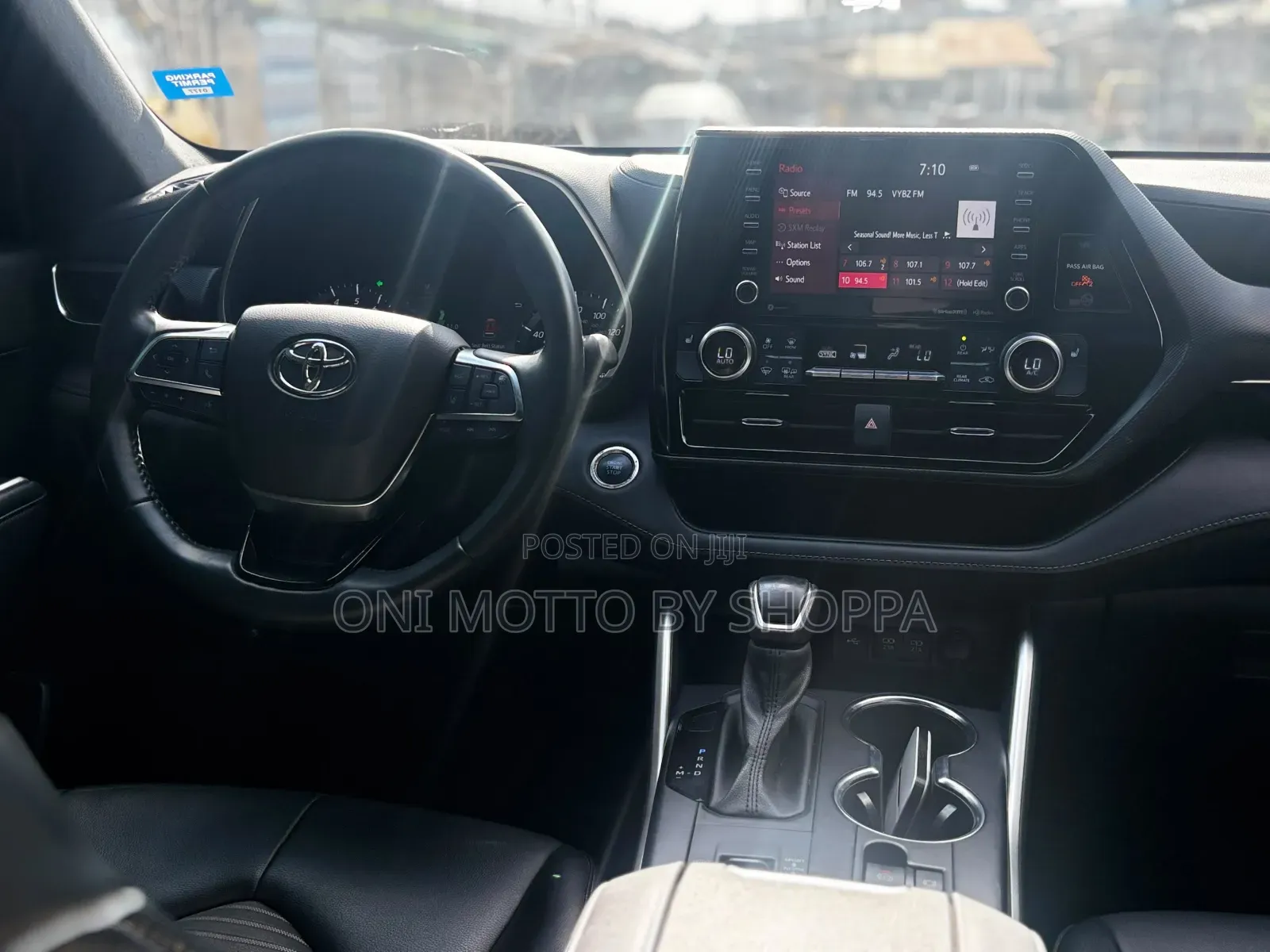 Toyota Highlander XSE 2021 Red