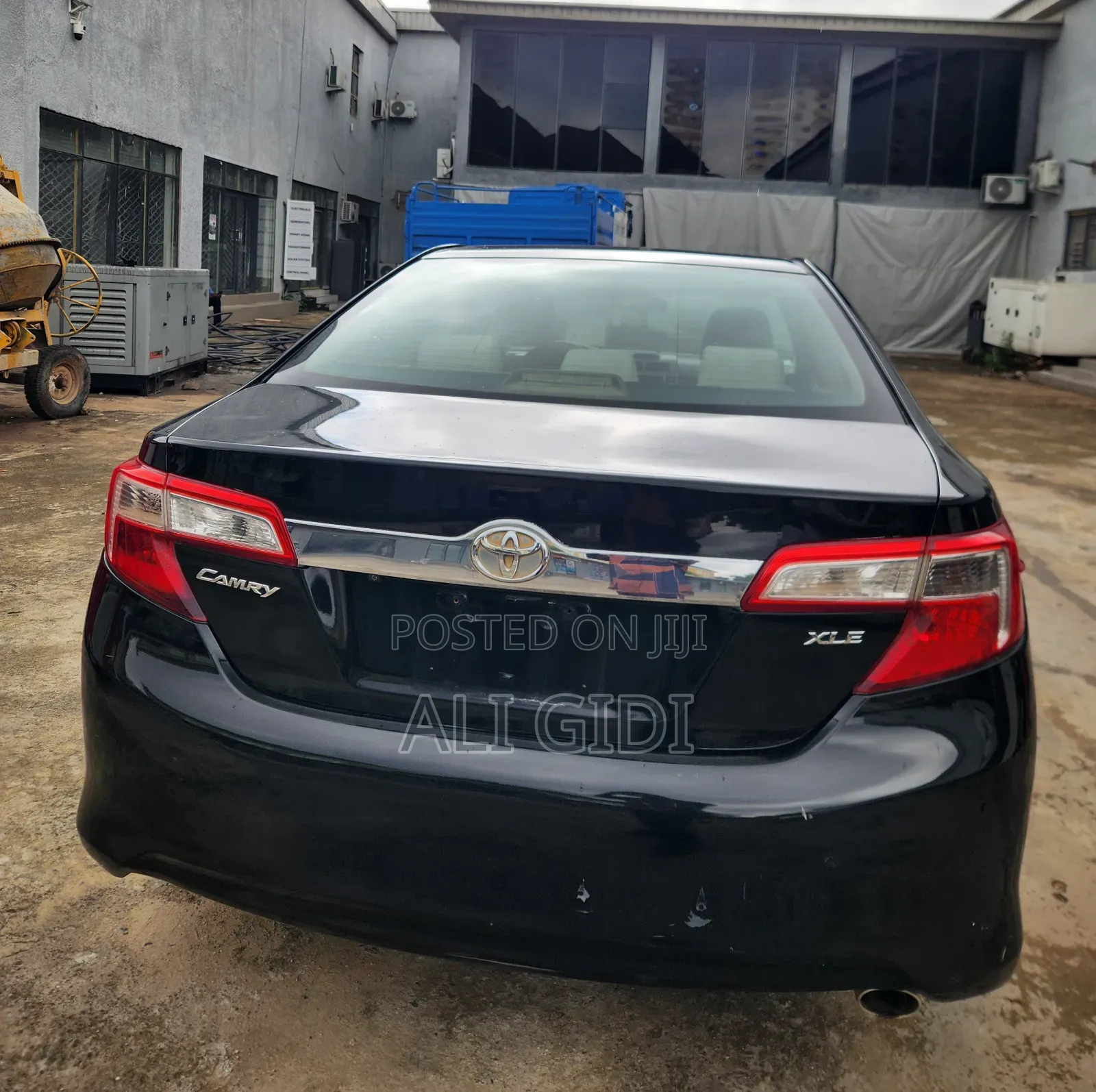 Toyota Camry XLE 4dr Sedan (2.5L 4cyl 6A) 2012 Black