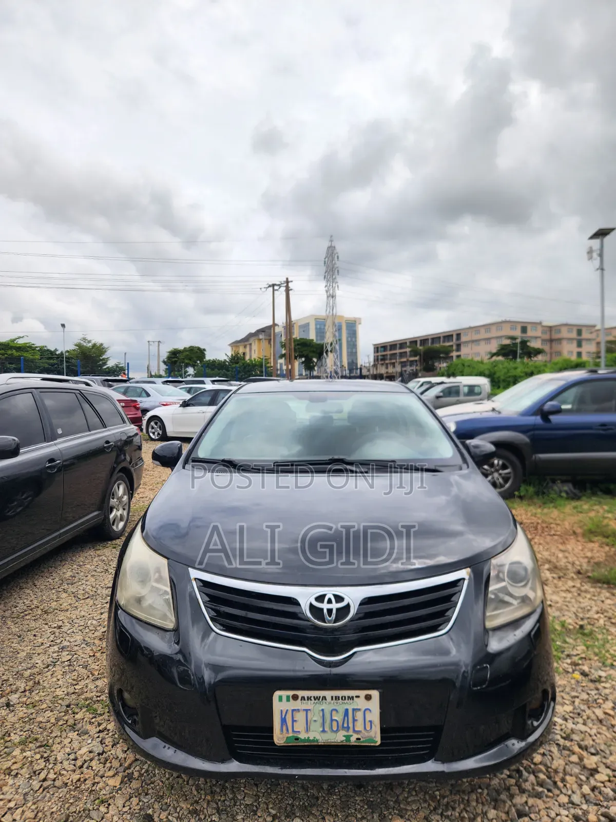Toyota Avensis 2012 Black