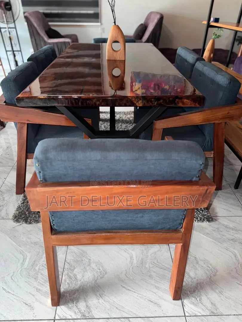 6-Seater Dining Set With Epoxy Table Top Coat
