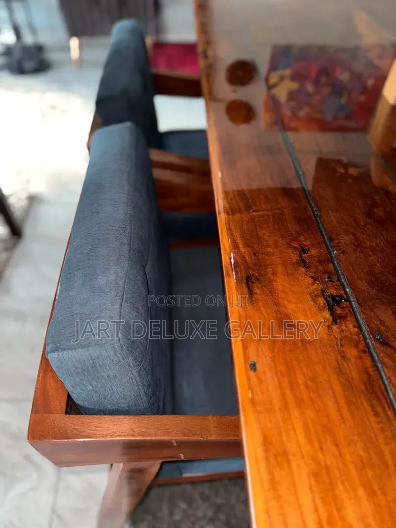6-Seater Dining Set With Epoxy Table Top Coat