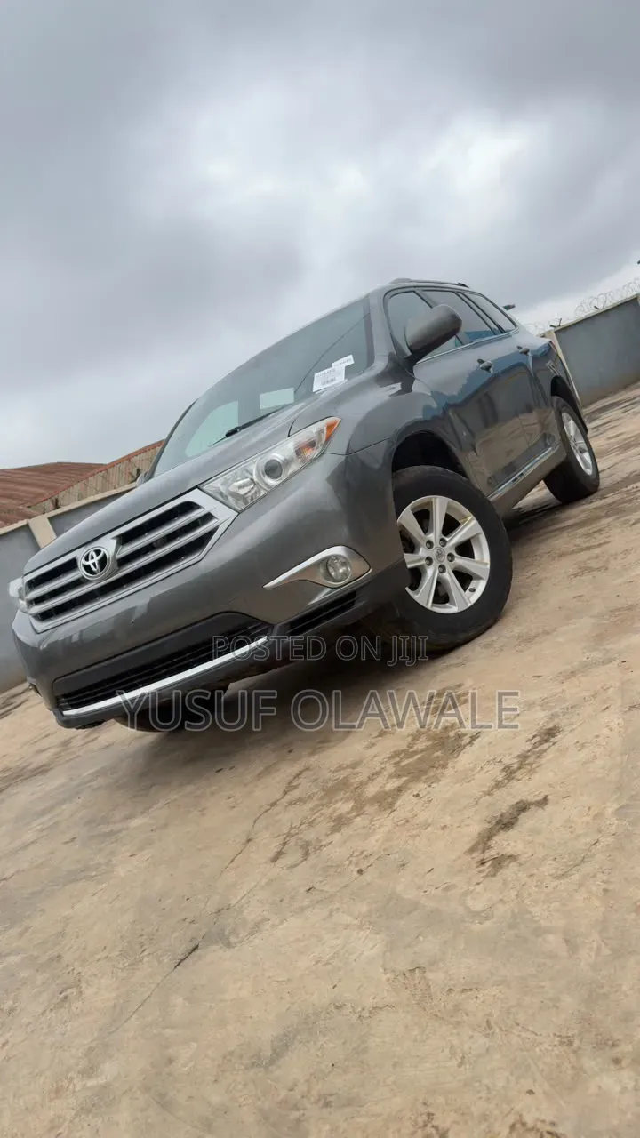 Toyota Highlander 2012 Green