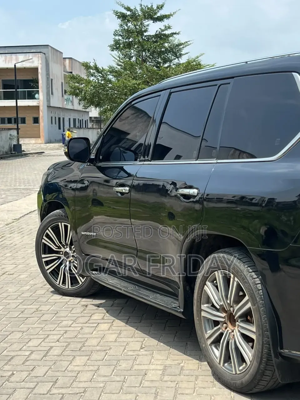 Lexus LX 570 (5 seats) AWD 2017 Black