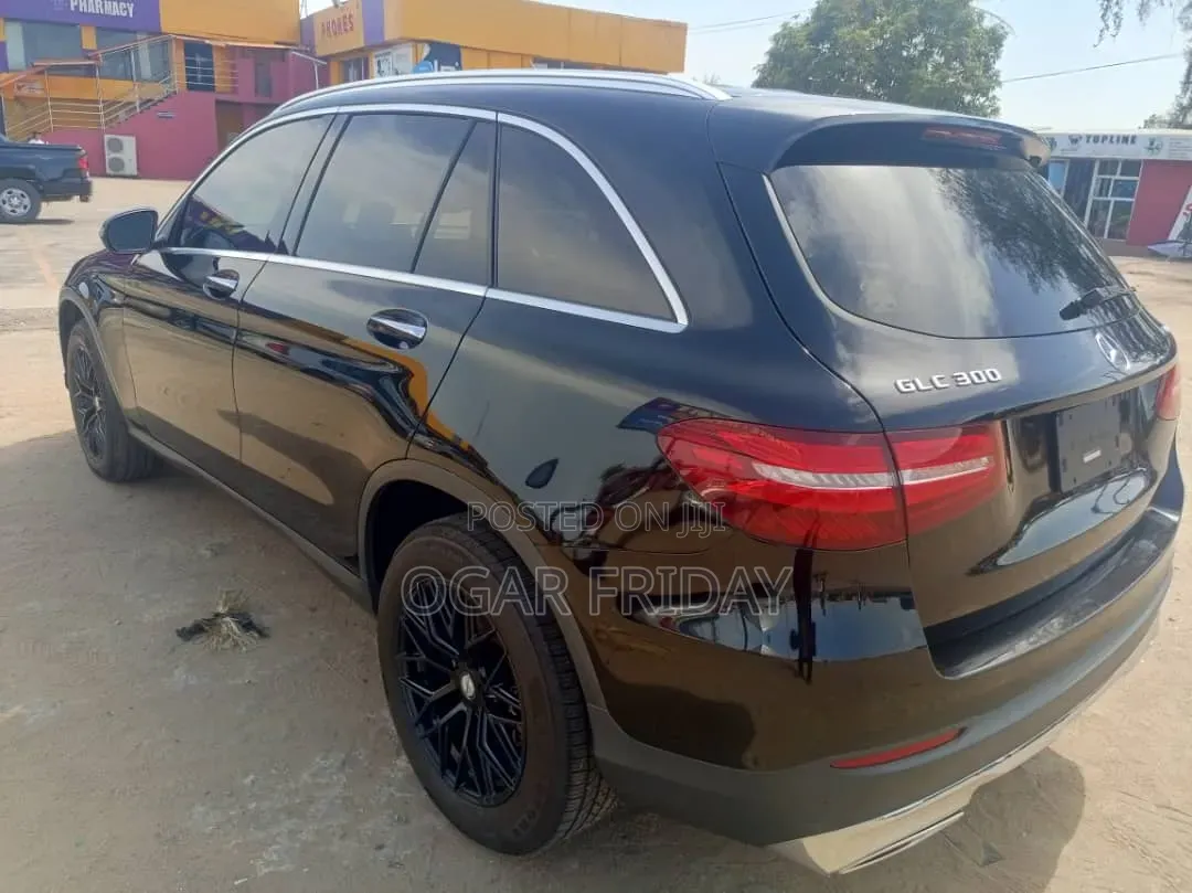 Mercedes-Benz GLC-Class 2017 Black