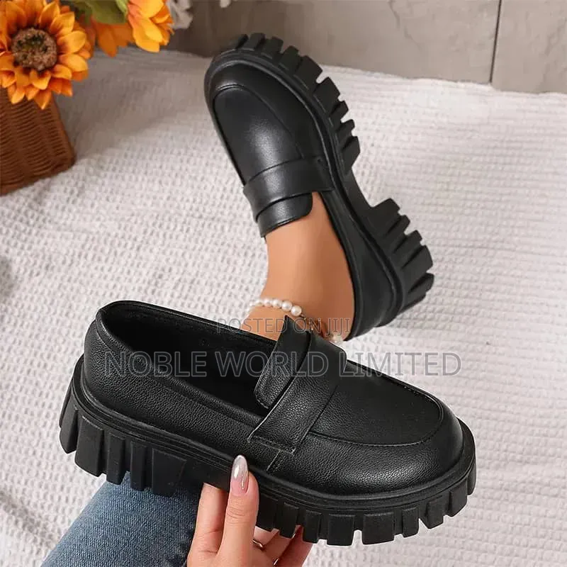 Luxury Black Female Loafers CK 7v