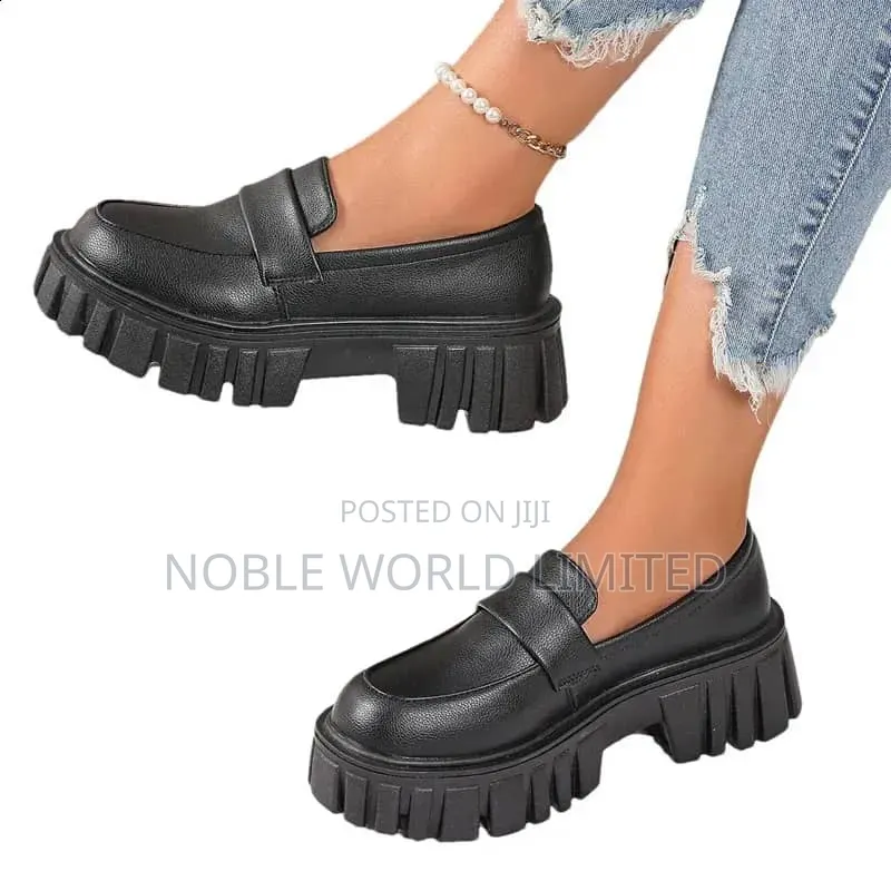 Luxury Black Female Loafers CK 7v