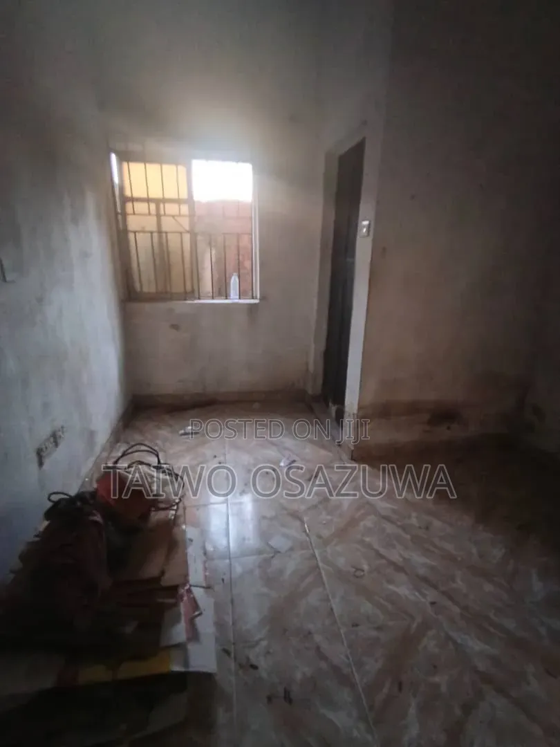 Mini Flat in Close To Addo Round, Ado / Ajah for rent