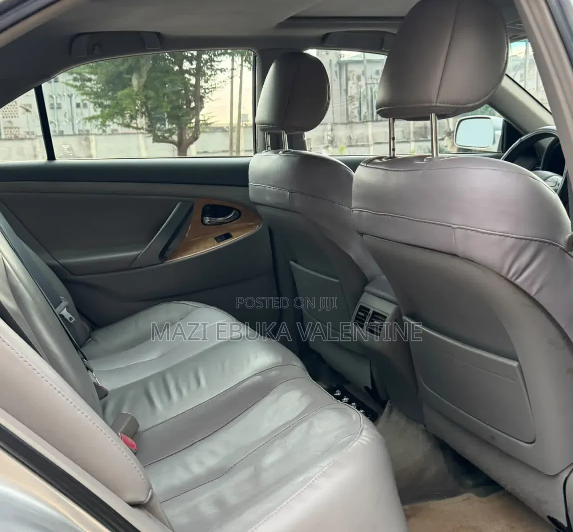 Toyota Camry 2008 Silver