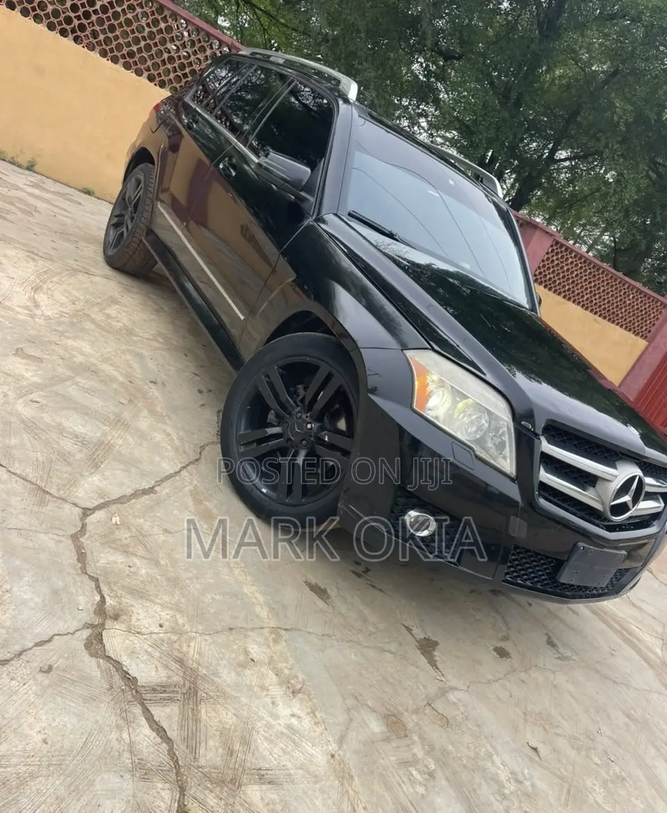 Mercedes-Benz GLK-Class 2011 Black