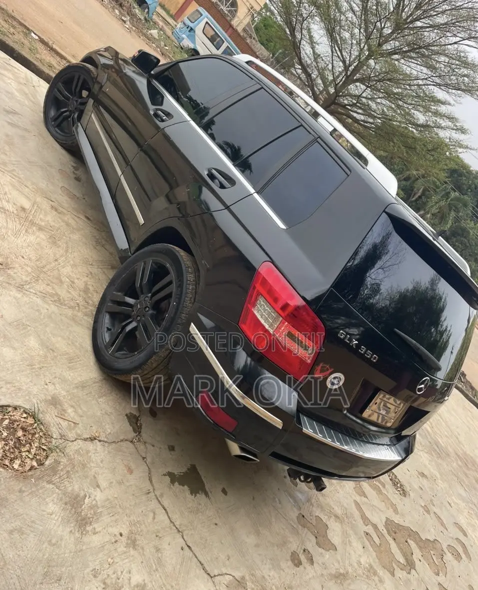 Mercedes-Benz GLK-Class 2011 Black