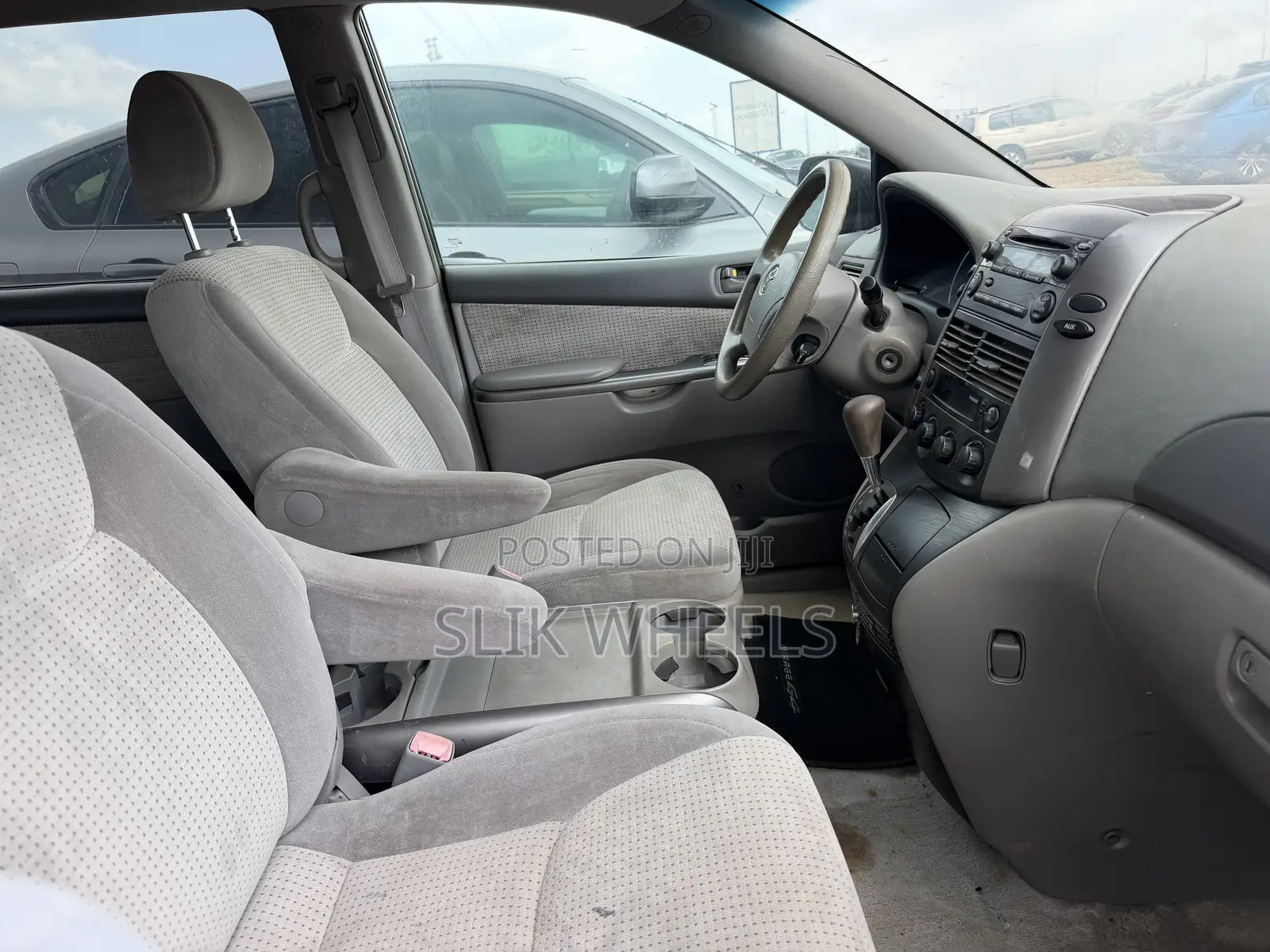 Toyota Sienna LE 2008 Gray