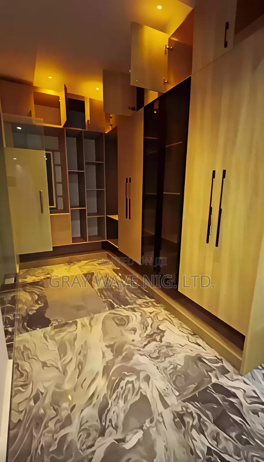 6bdrm Mansion in Asokoro for sale