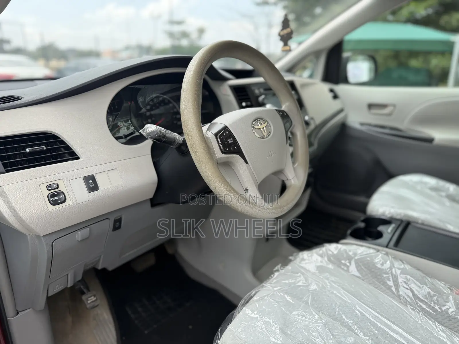 Toyota Sienna LE 7 Passenger 2010 Red
