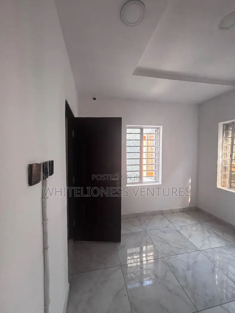1bdrm Shared Apartment in Ikota Gra for rent