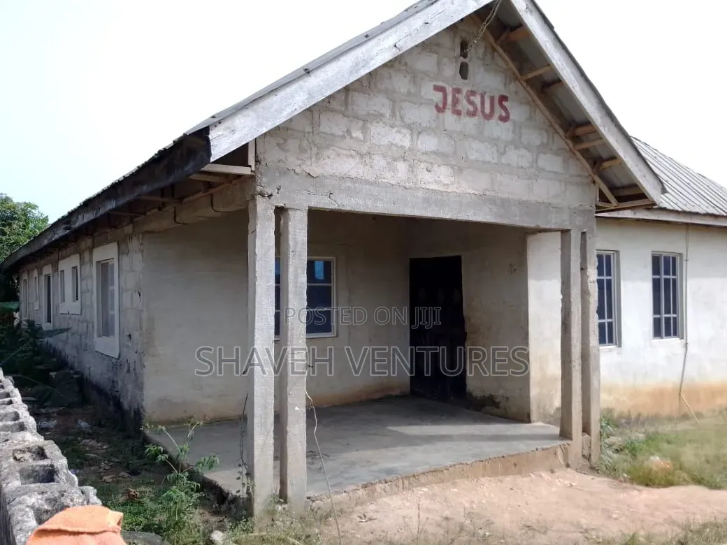 3bdrm Bungalow in Agbara Road, Ado-Odo/Ota for sale