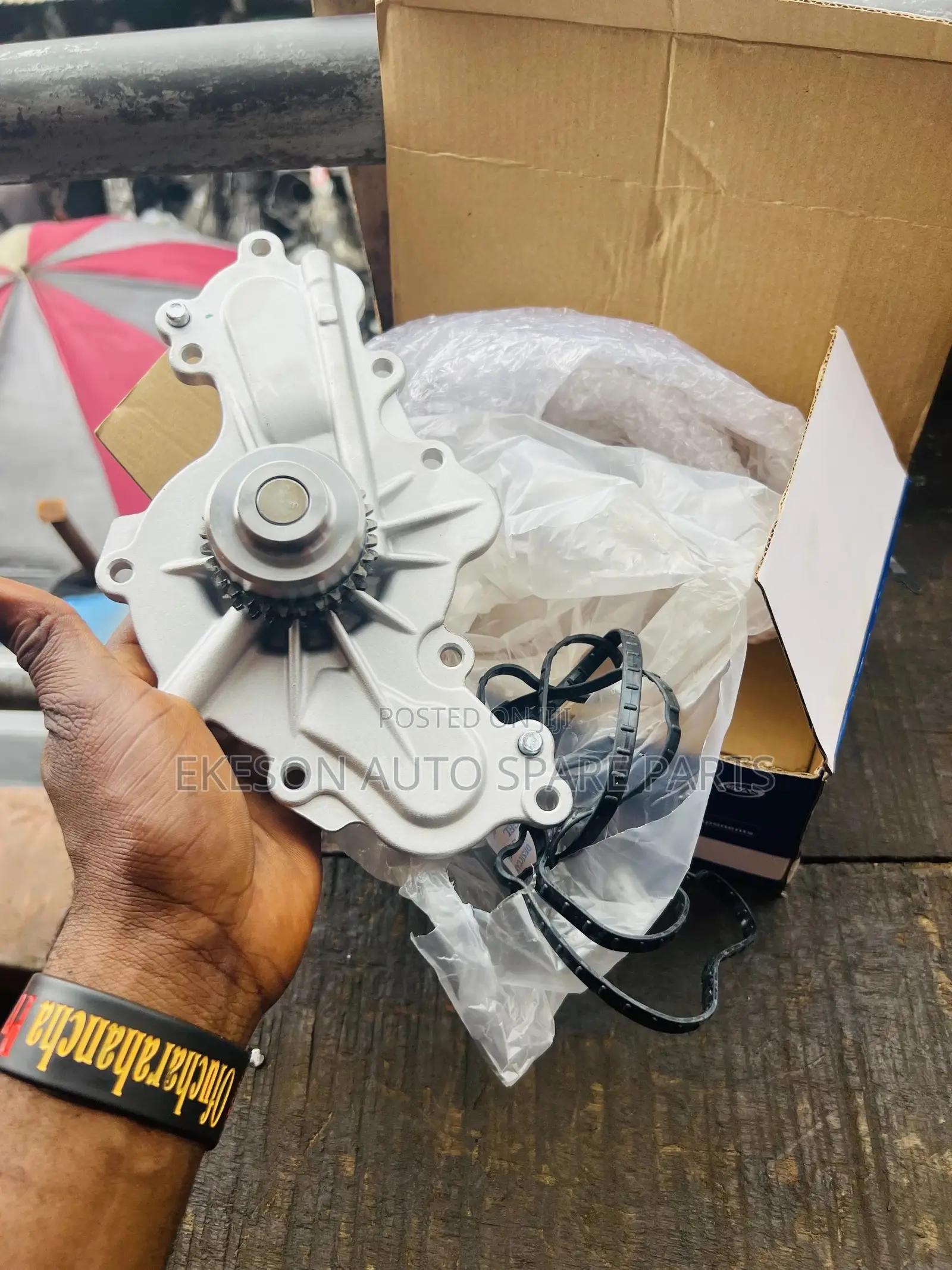 Water Pump for Ford Edge/Ford Explorer 2012 2013 2014 V6 Engine