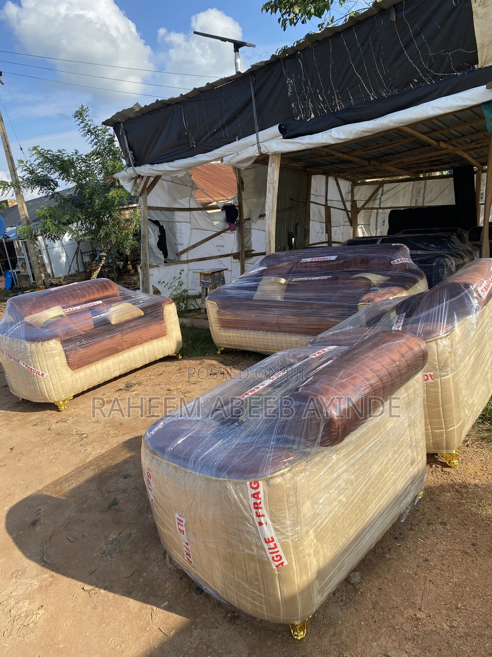Complete Set of Sofa Available for Sales