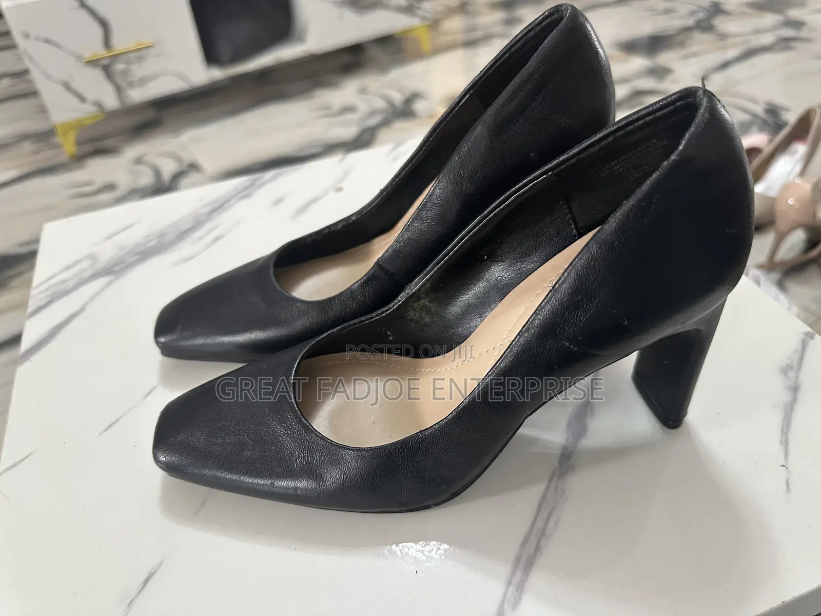 Classic Black Pointed-Toe Court Heels 
