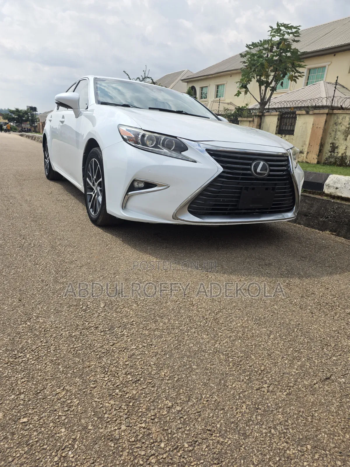 Lexus ES 350 FWD 2017 White