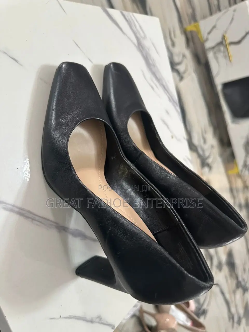 Classic Black Pointed-Toe Court Heels 