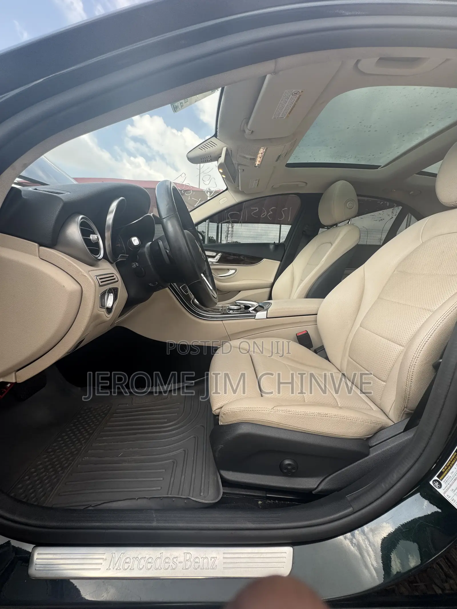 Mercedes-Benz C300 2019 Blue