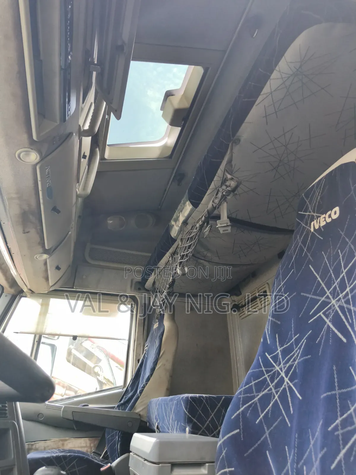 Iveco Stralis 480 Truck With Tipping Pump- Single Axle - Foreign Use