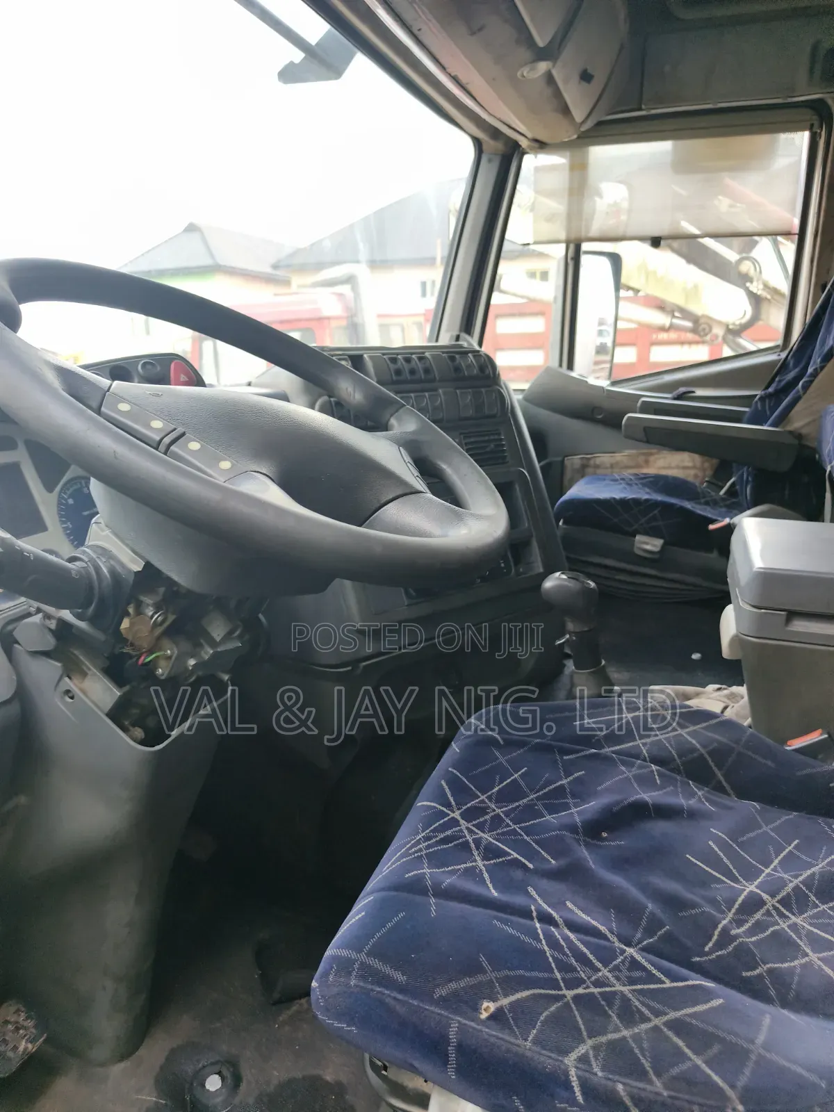 Iveco Stralis 480 Truck With Tipping Pump- Single Axle - Foreign Use
